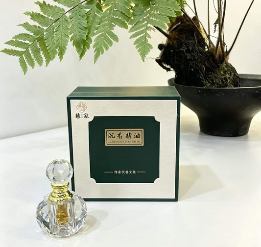 沉香精油